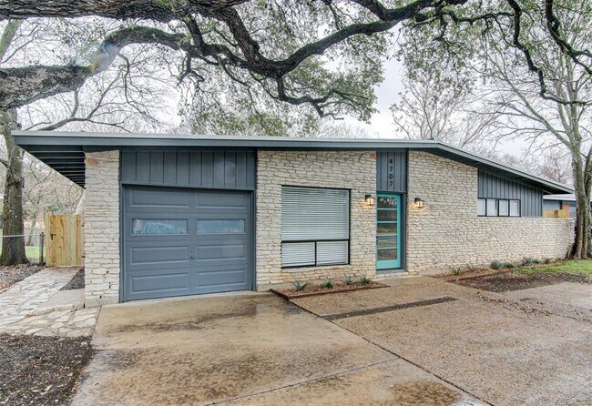 Foto del edificio - 4707 Menchaca Rd