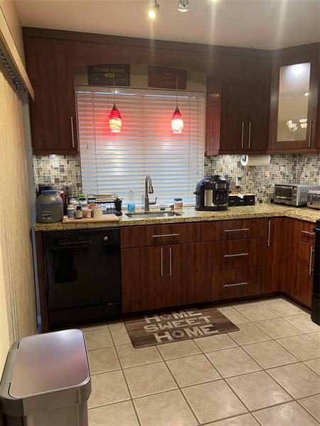 Foto del edificio - 9610 SW 138th Ave