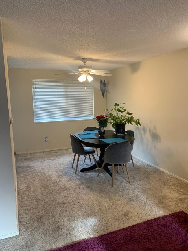 Building Photo - $2,450 - Three Bedrooms, One Full Bathroom...