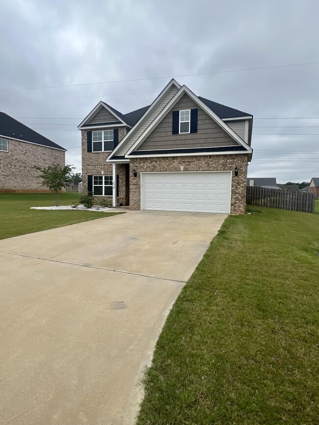 Building Photo - 224 Ashley Nicole Ave