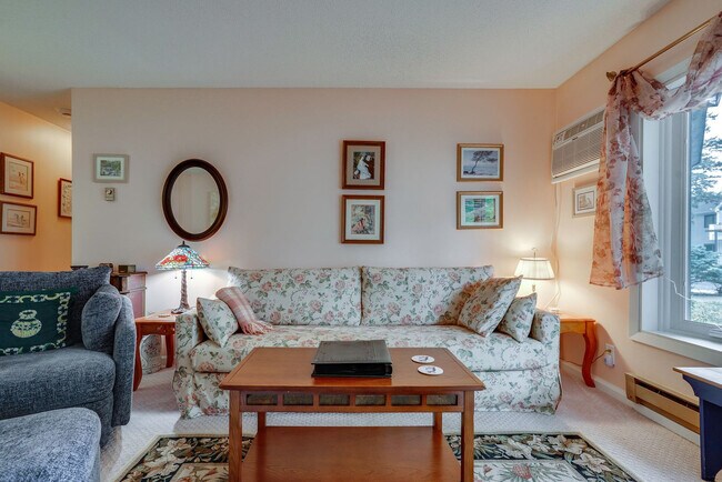 Foto del edificio - 4020 E 52nd St