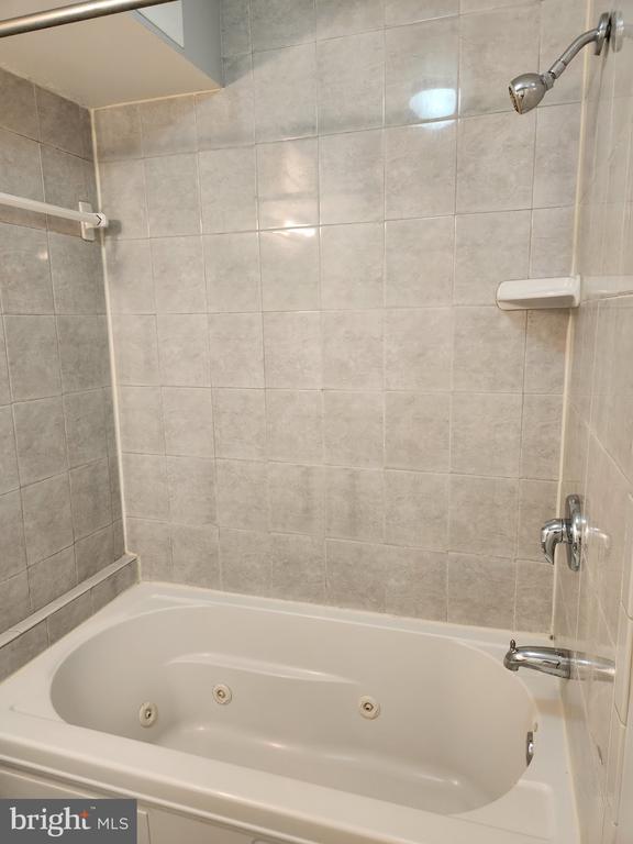 Building Photo - 244 60th St NE