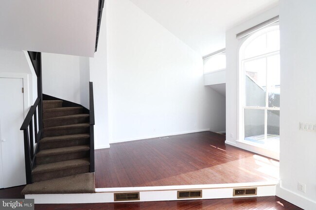 Foto del edificio - 218 7th St SE