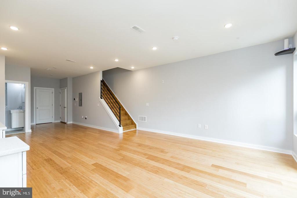 Foto principal - 2230 Frankford Ave