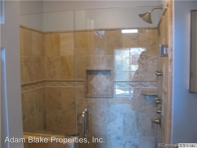 Building Photo - 18699 Vineyard Point Ln