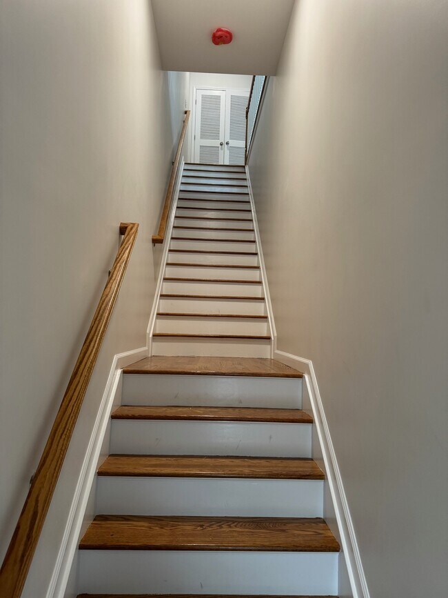 Entry to 2nd floor - 122 S 11th St