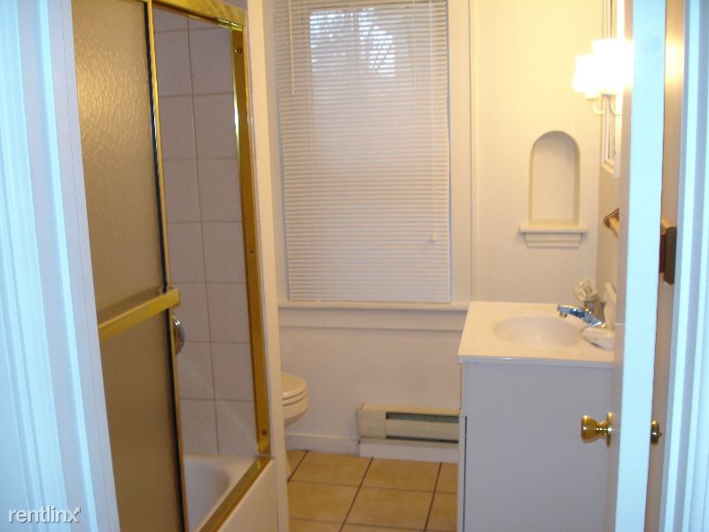 60206012 12th Ave Unit 1, Kenosha, WI 53143 Condo for Rent in