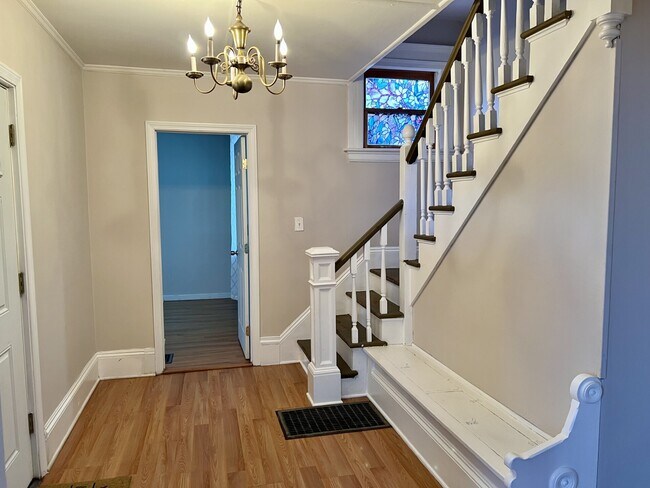 Foto del edificio - 435 Windham Rd