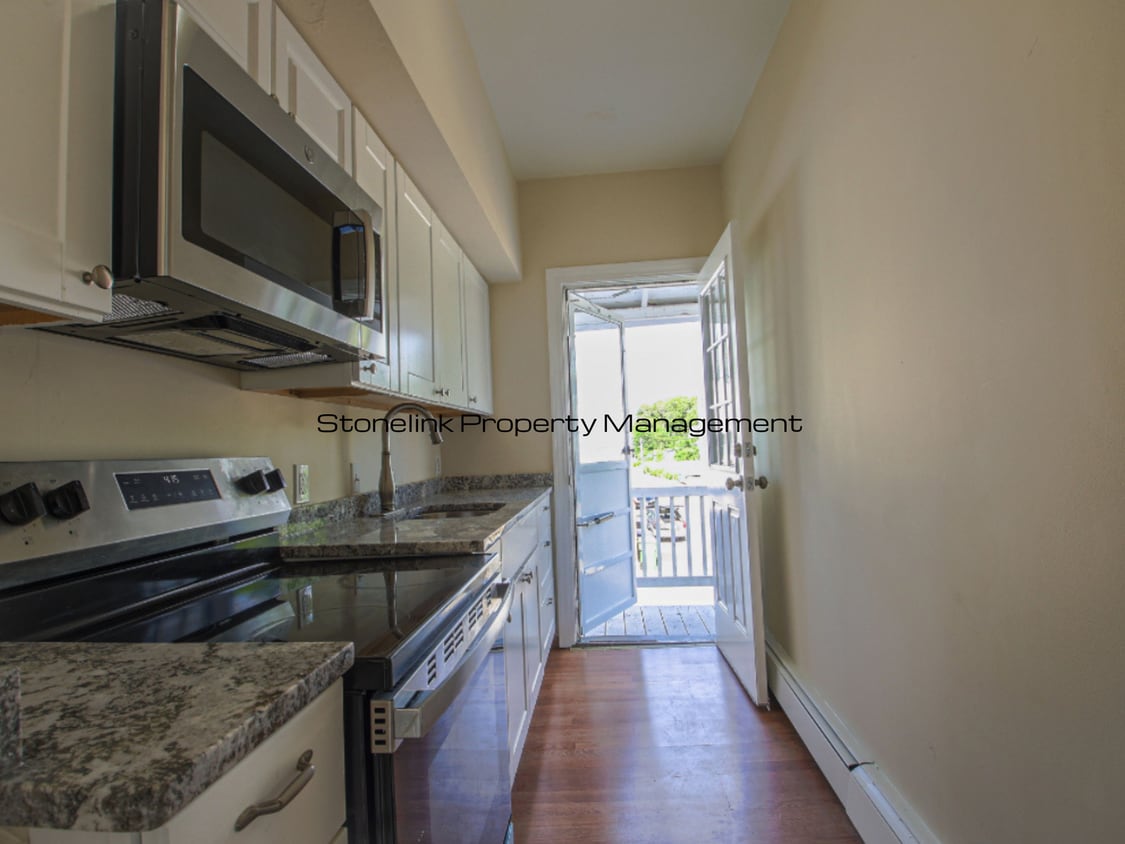 Primary Photo - 125 Broad St