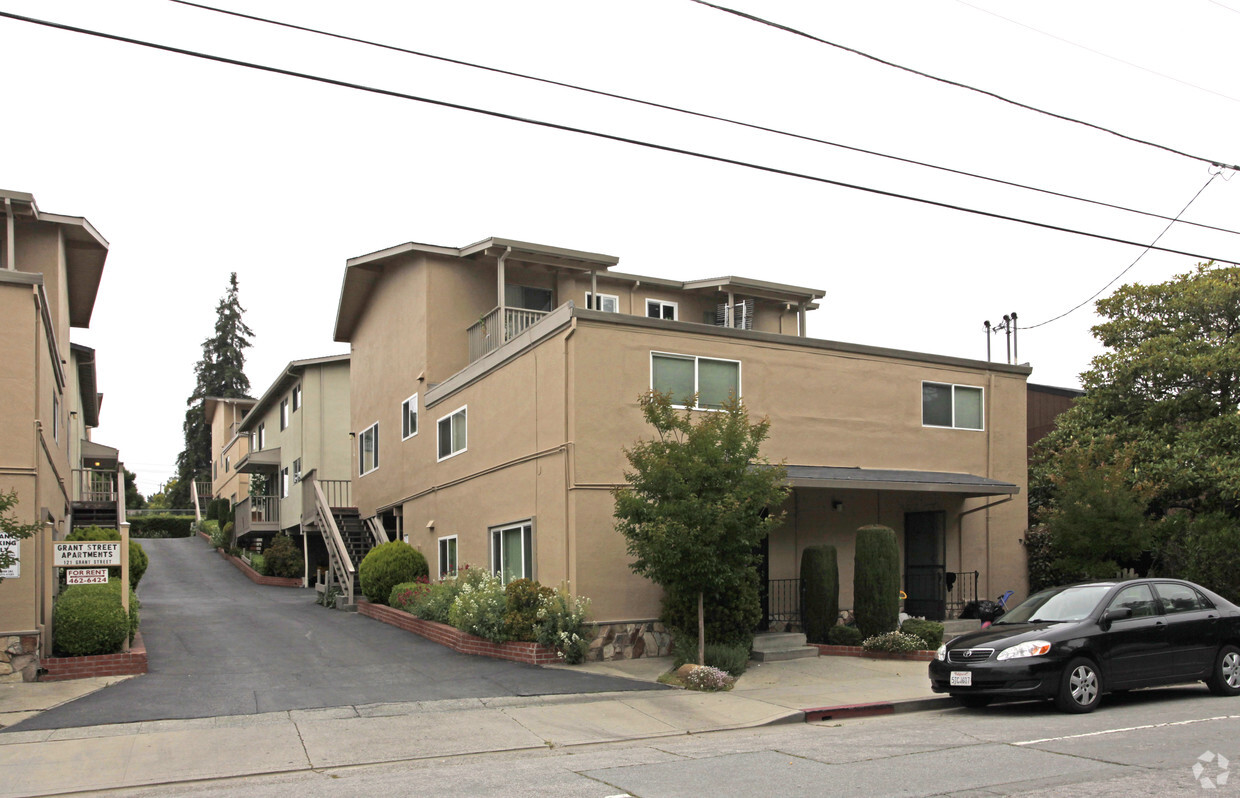 Foto del edificio - Grant Street Apartments