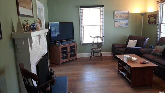Foto del edificio - 107 Bungalow Ln