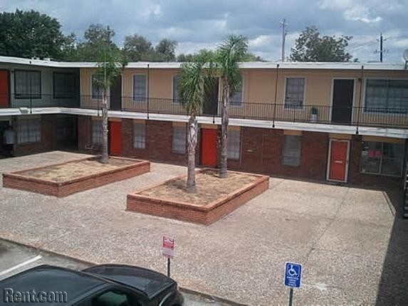 Foto del edificio - Move in Gobble Special