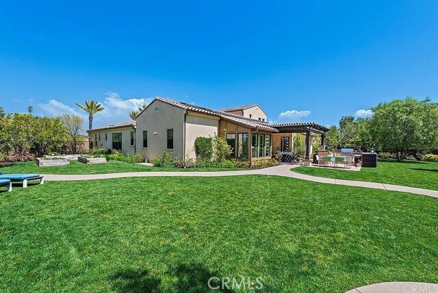 Foto del edificio - 9 Paniolo Rd