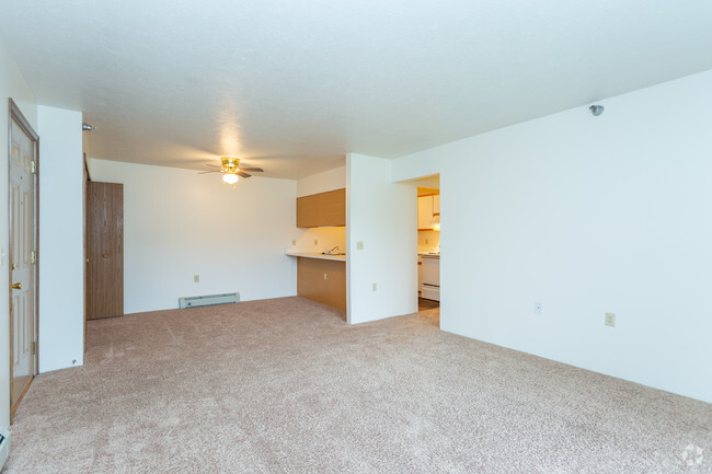 2 BR, 1 BA - 960 SF - McClellan Estates III