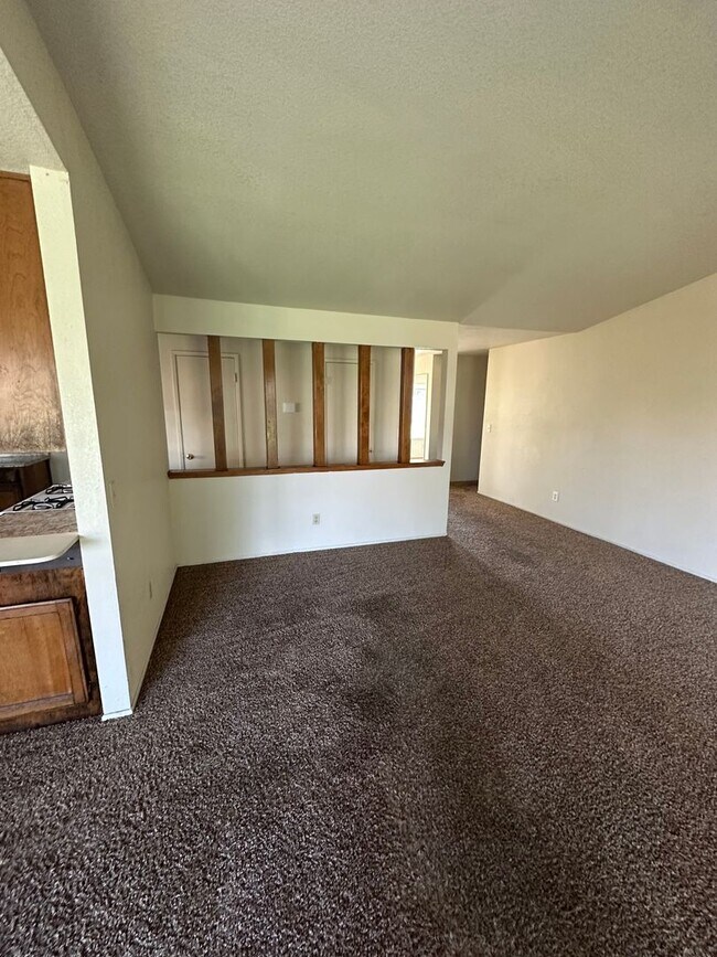 Foto del edificio - 3 bedroom 2 bath home for rent