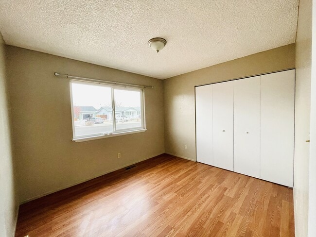 Foto del edificio - 1041 Warwick Ave