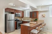 Foto principal - 9323 Alcott St