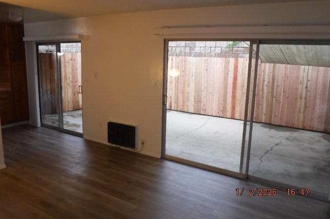 Foto del edificio - 633 N Fig St