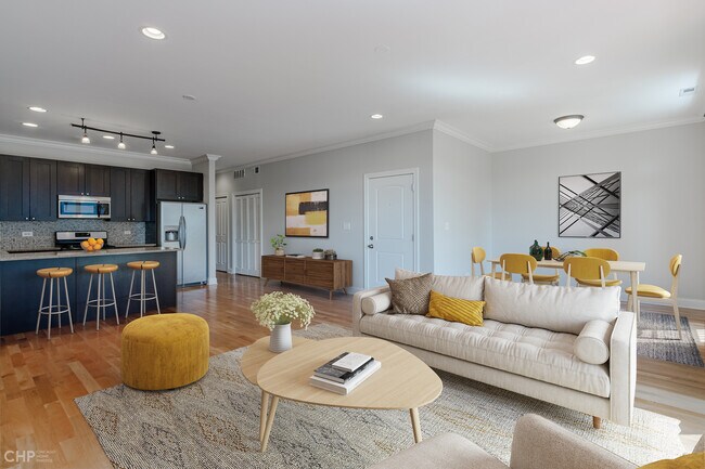 Building Photo - 17 N Bishop St