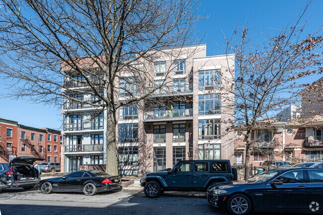 Building Photo - 717 Prospect Pl