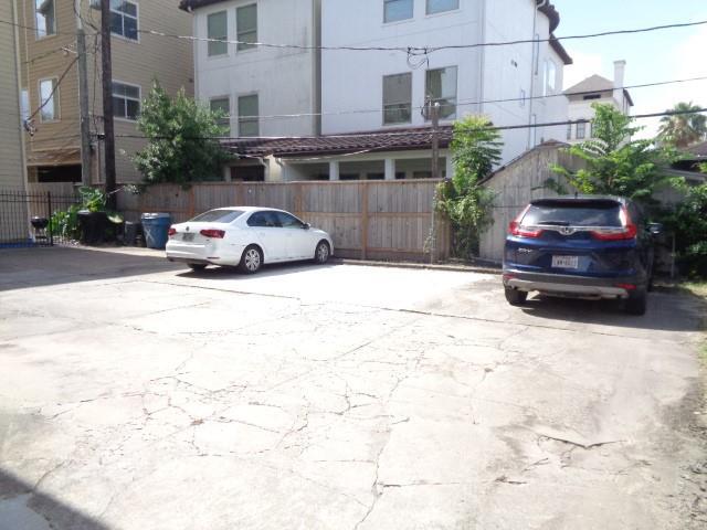 Foto del edificio - 401 W Clay St