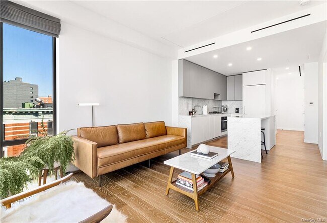 Foto del edificio - 287 E Houston St