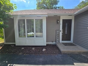 Building Photo - 9 Hepatica Ln Building Photo - 9 Hepatica Ln