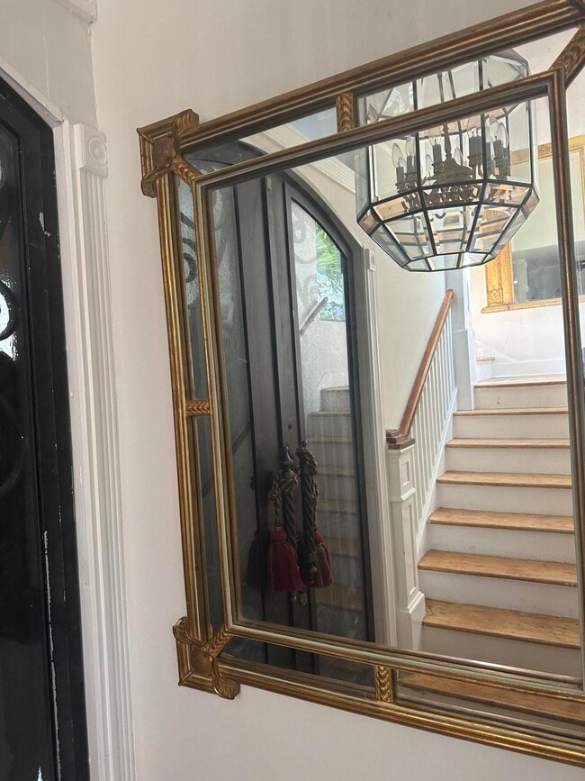 Foto del edificio - 258 Seminole Ave