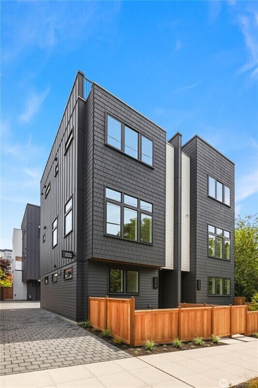 Foto del edificio - 3636 Greenwood Ave N