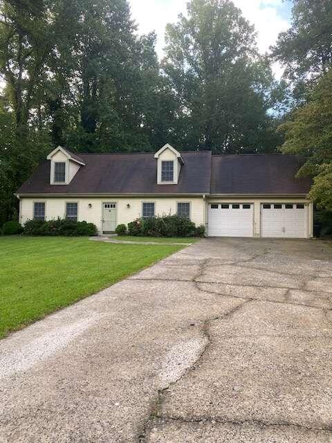 Primary Photo - 2228 N River Trail