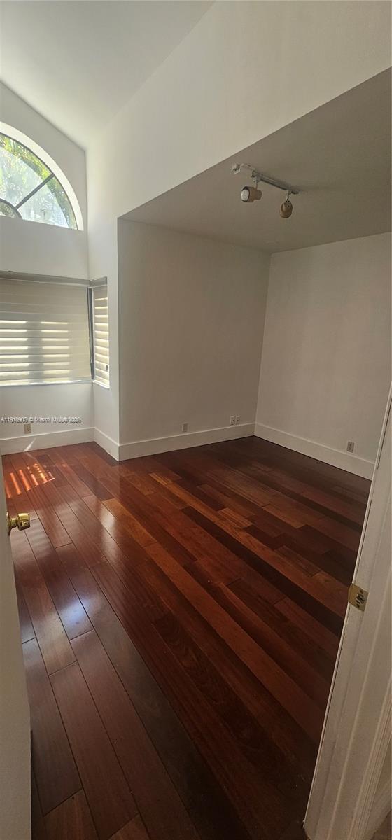 Foto del edificio - 1221 SW 87th Terrace