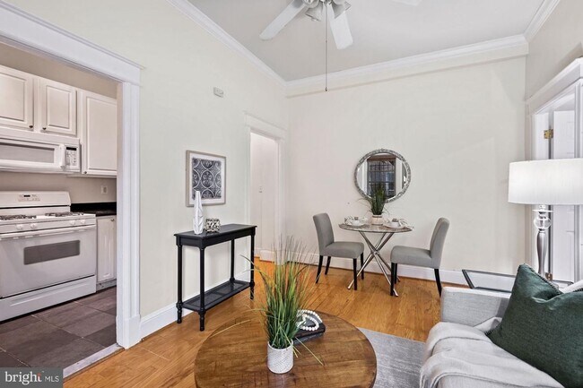 Foto del edificio - 1833 S St NW
