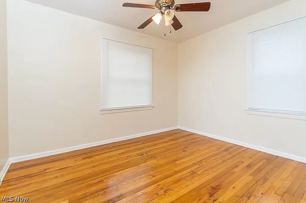 Foto principal - 16910 Lotus Dr