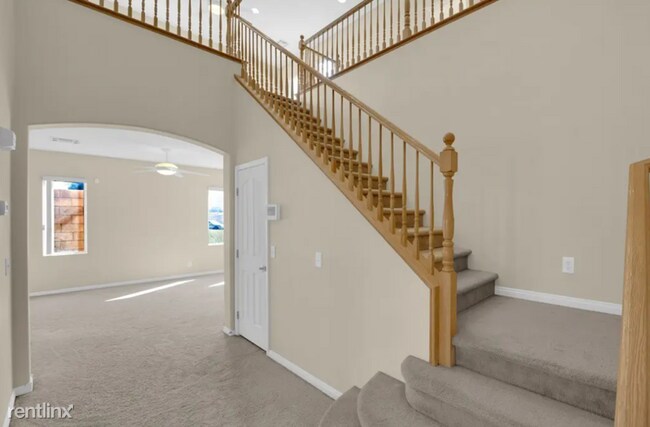 Building Photo - 4 br, 2 bath House - 4428 Little Blue Hero...