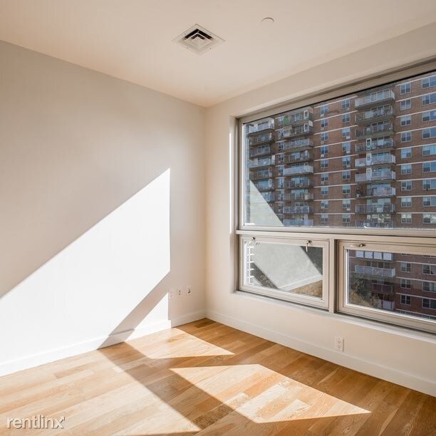 Foto del edificio - 25 Montrose Ave