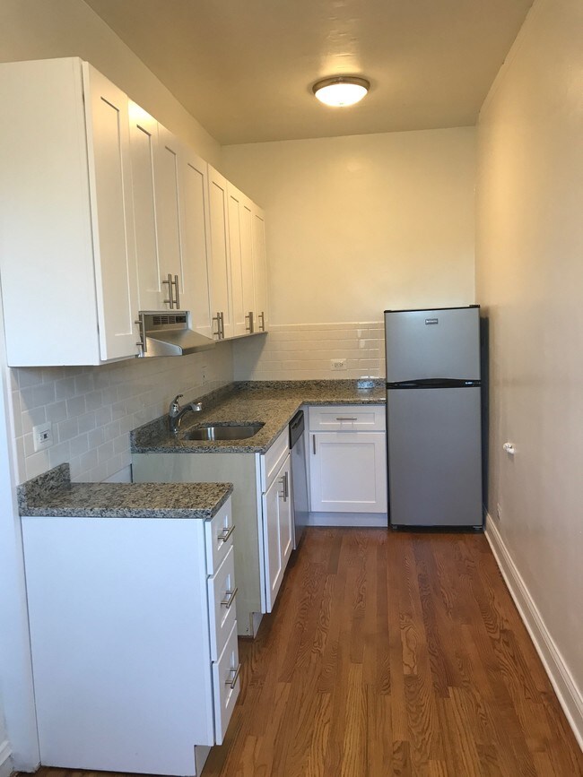 Evanston Neighborhood Properties Apartments Evanston, IL