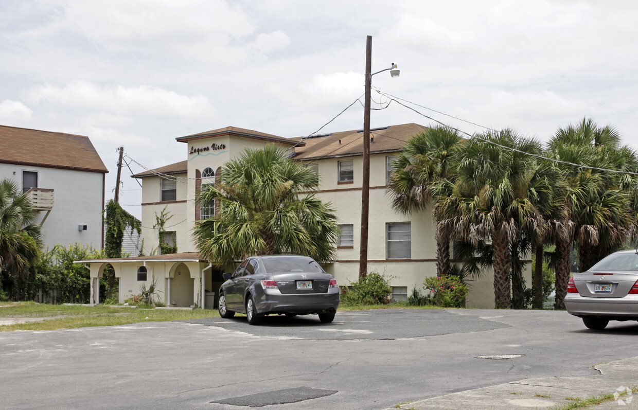 Building Photo - Laguna Vista