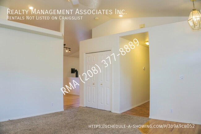 Foto del edificio - 2889 W Stallion St