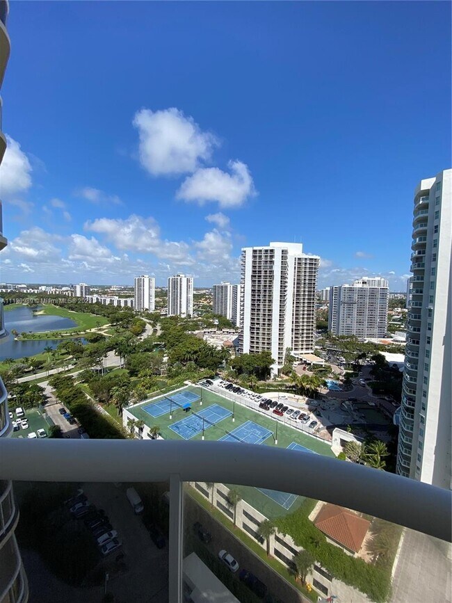 20191 E Country Club Dr Unit 2105, Aventura, FL 33180 Condo for Rent
