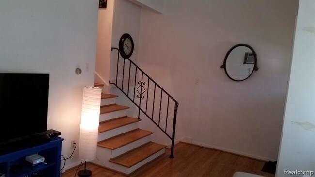 Foto del edificio - 520 N West St