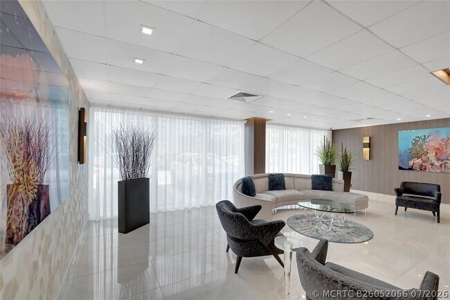 Building Photo - 3550 Galt Ocean Dr