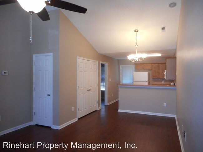 Foto del edificio - 2 br, 2 bath House - 713 Sasha Court