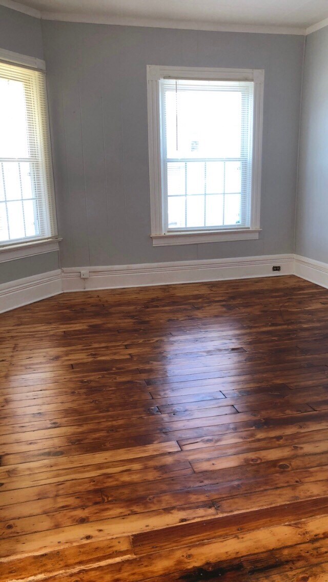 32 McCollum St Unit 1, Lockport, NY 14094 Apartments in Lockport, NY