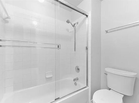 Foto del edificio - 8401 Hitching Tr