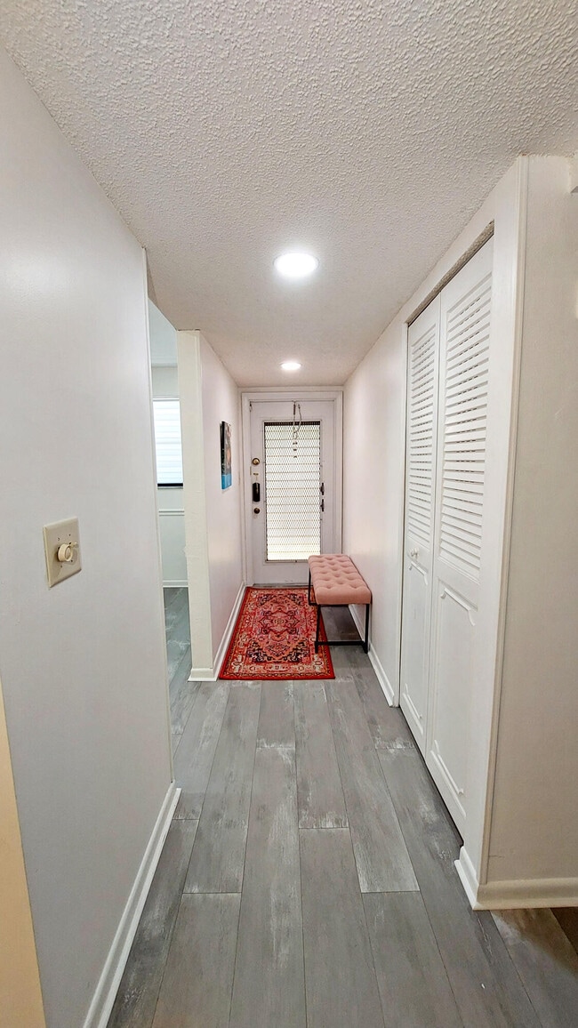 Building Photo - 367 S Federal Hwy