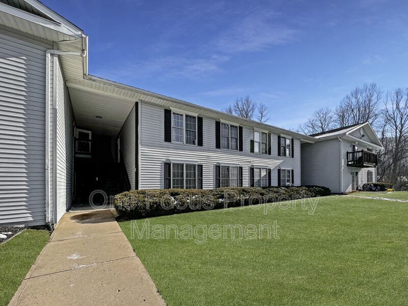 Primary Photo - 11 Nancy Dr