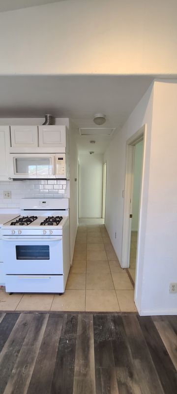 Building Photo - 44223 Fenhold St