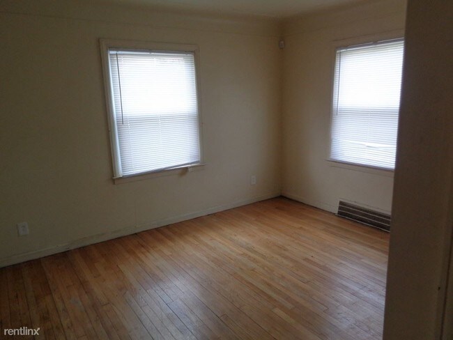 Building Photo - 2 br, 1 bath House - 5293 Hereford St