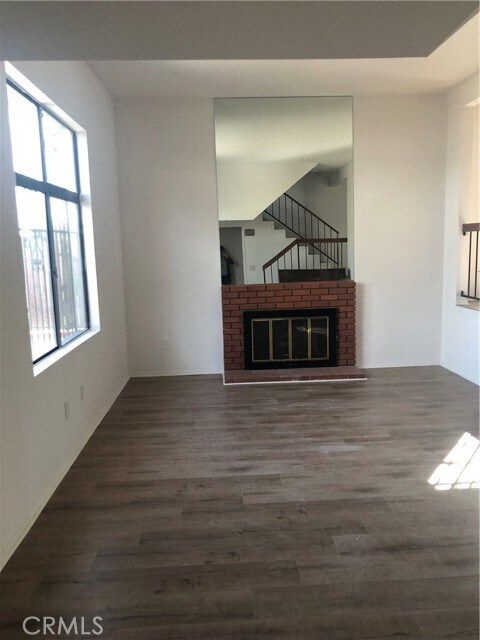Foto principal - 2448 New Ave