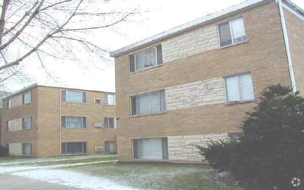 Primary Photo - 3137-41 W 41st St